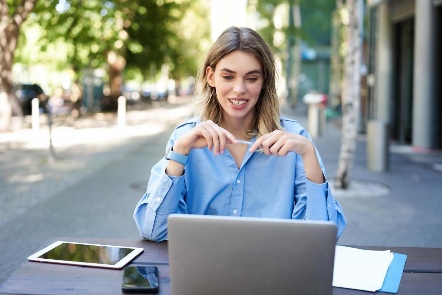 Professional consultation workspace